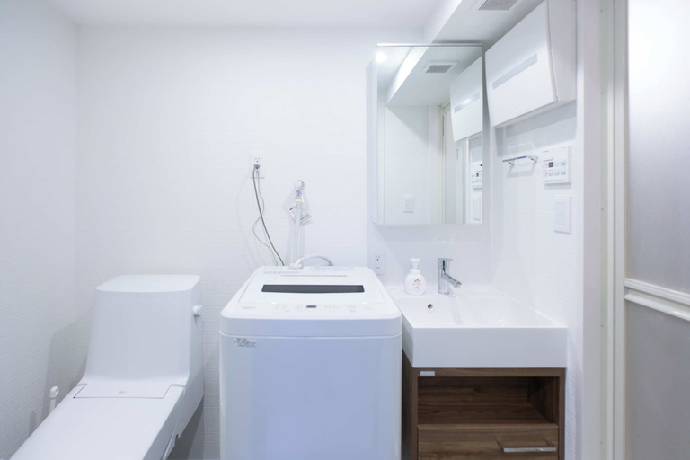 Bathroom 2, Bellie Sangenjaya by Tranova, Setagaya