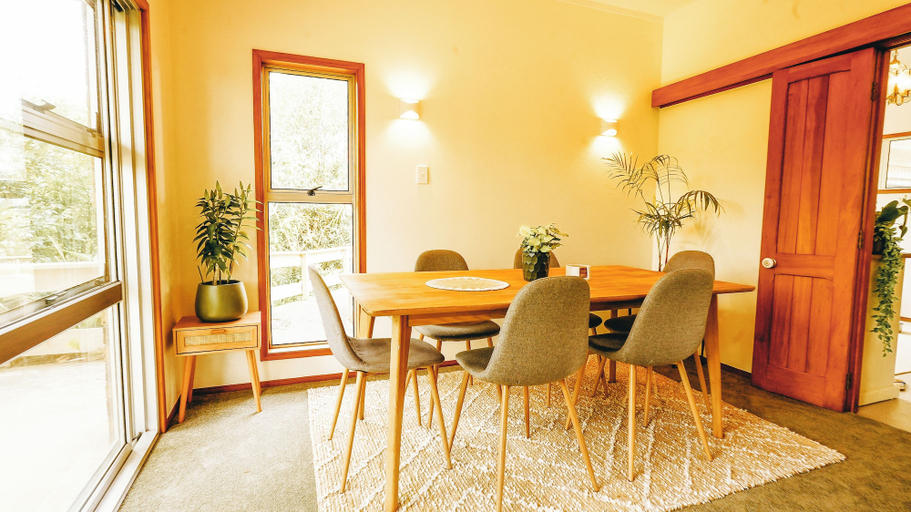 Dining 3, Ora Springs Retreat, Whangarei
