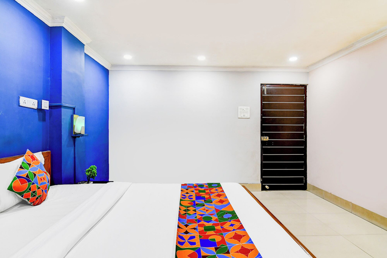 Room 3, Via Dream, North 24 Parganas