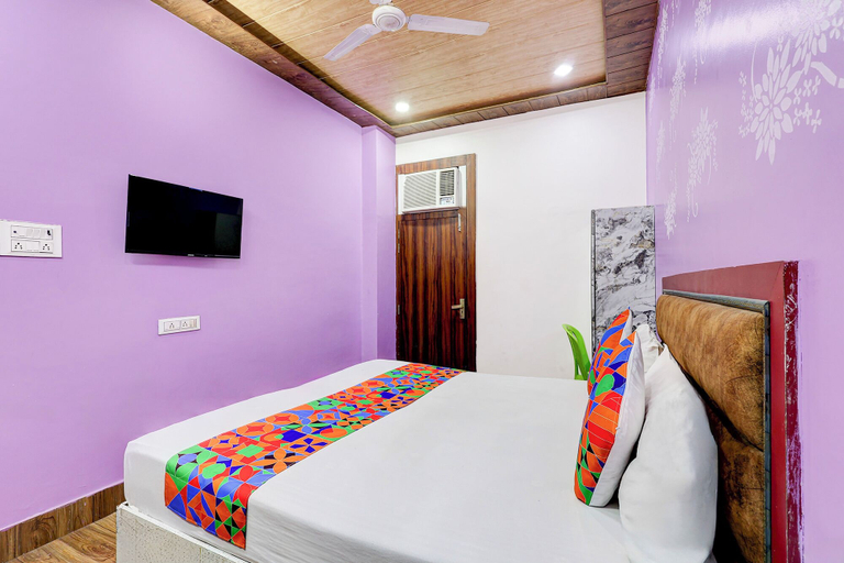 Room 5, Fabhotel Neelkanth, Kanpur Nagar