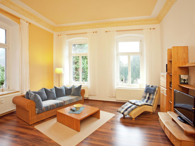 Others 4, Moderne Villa in Borstendorf mit Park, Erzgebirgskreis