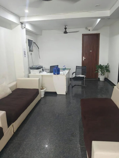 Lobby sitting area, Fabhotel Ditvi Residency, Gurgaon