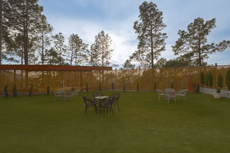 Outdoor dining 3, Sterling Valley of Pine Lansdowne, Garhwal