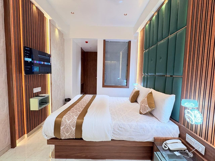 Room 2, Hotel Royal Inn, Thane