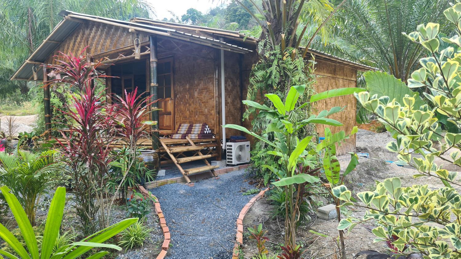 Exterior & Views 1, Tee Bungalow in the jungle, Mueang Krabi