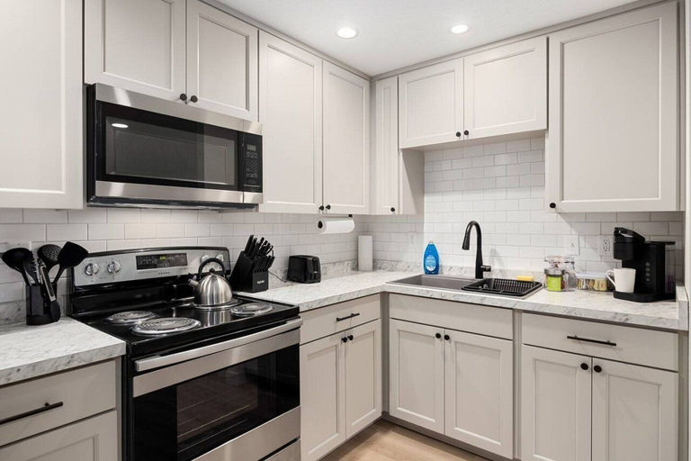 Private kitchen 3, The Silo 2 - Stylish Comfort, Tazewell