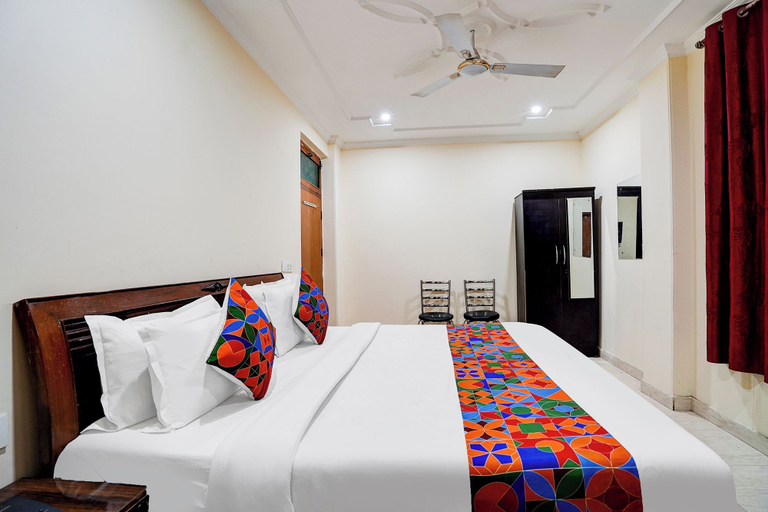 Room 4, Fabhotel Sehrawat, Delhi
