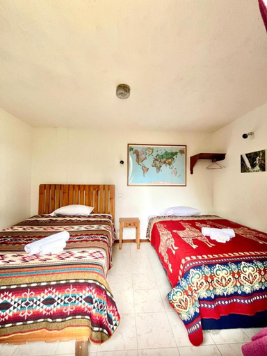 2, La Estancia de Runtun Km 7, Baños
