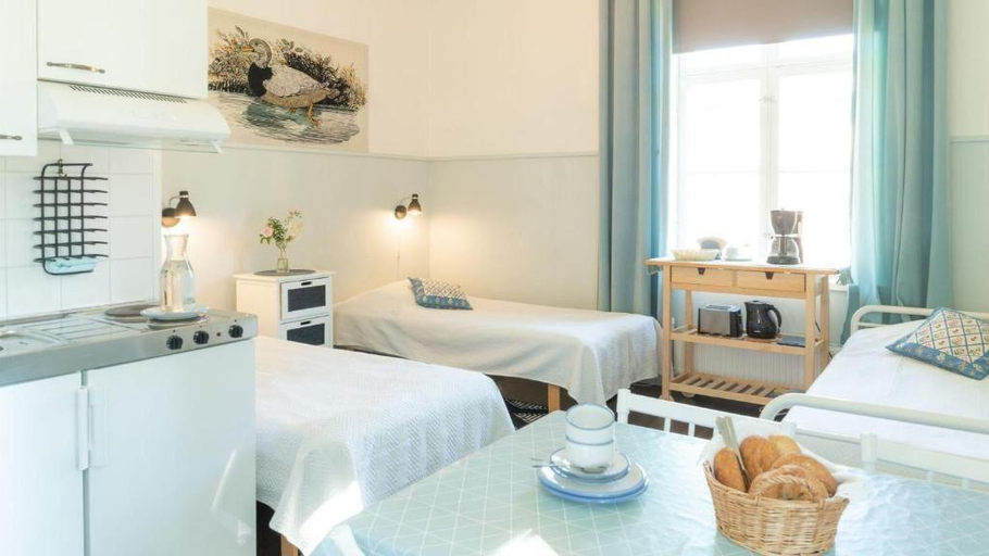Bedroom 2, Huoneistohotelli Marja, Southern Savonia