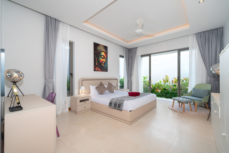 Room 2, Tropical Pool Anchan Indigo 16, Phuket Island