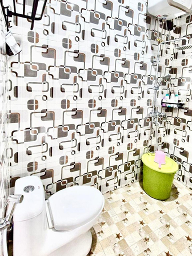 Bathroom, VILLA ALINE, Malang