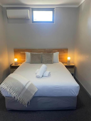 Room 2, Dawson Motel, Lismore - Pt A