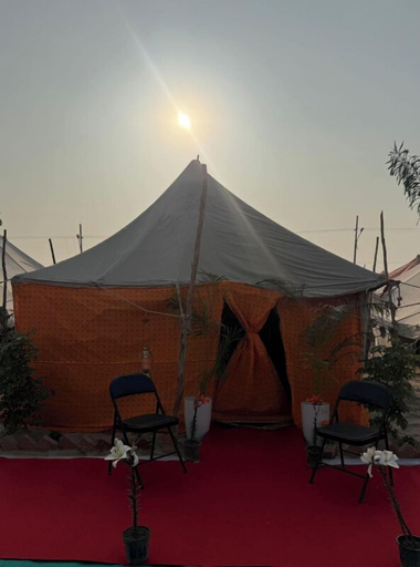 Property grounds 3, Ganga Sands Cottage, Allahabad