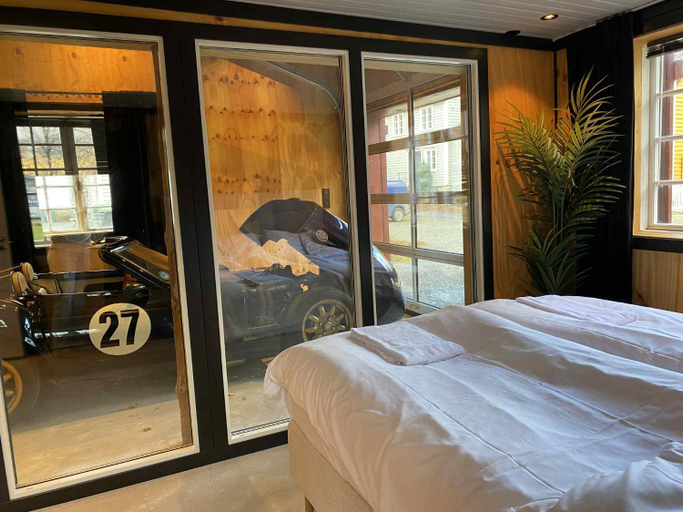 Bedroom 2, Lærdalsøren Motor Guesthouse, Lærdal