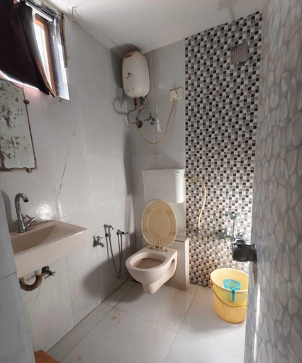 Bathroom, HOTEL SIGNOR, Ahmadabad