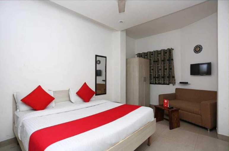 Room 2, Roomshala Hotel Home Stay, Delhi