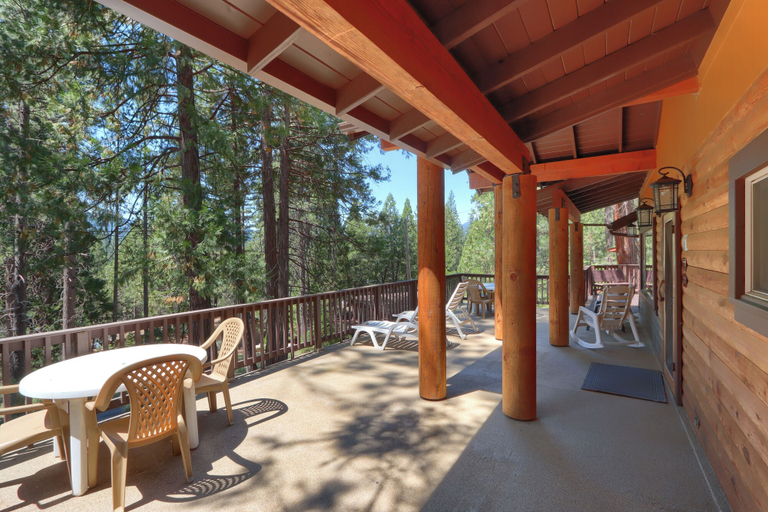 Others 5, Bradley's Cabin, Mariposa