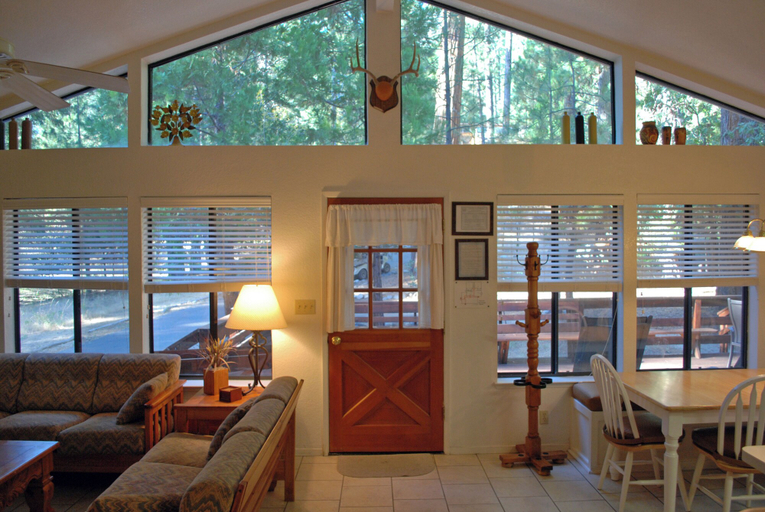 Others 5, Big Cedar, Mariposa
