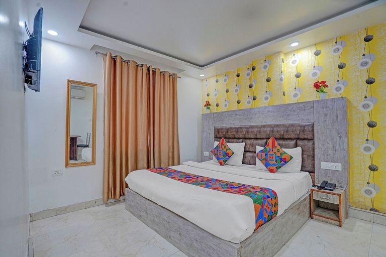 Room 5, Fabhotel Broadway, Delhi