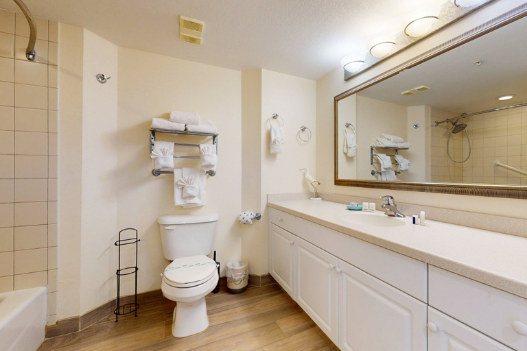 Bathroom 4, Daytona Beach, Volusia