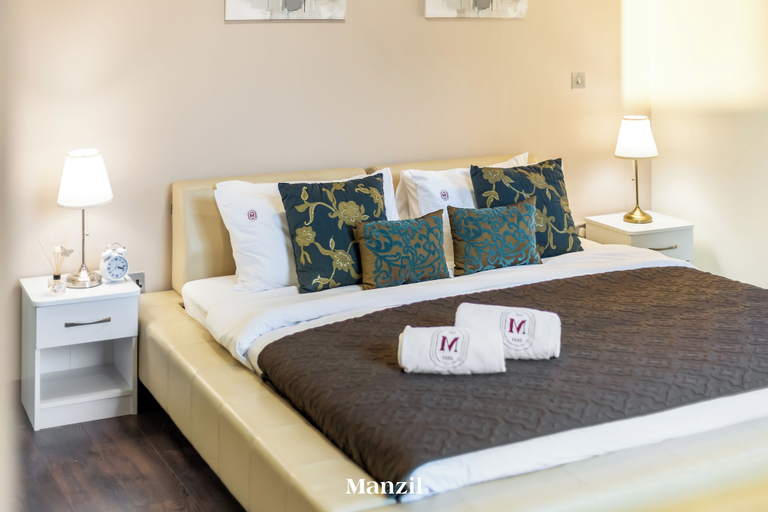 Room 3, Manzil - Luxury 3BR with Maids in JBR, Dubai