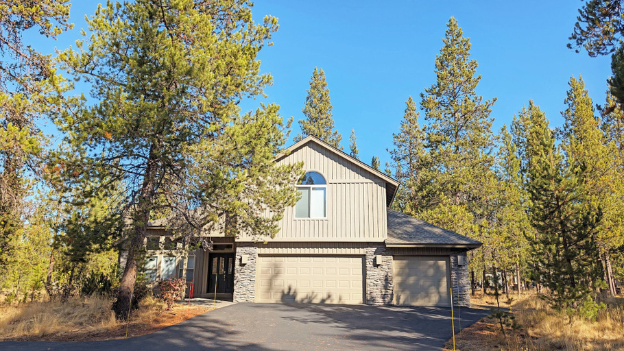 Interior 2, Cultus 15, Deschutes