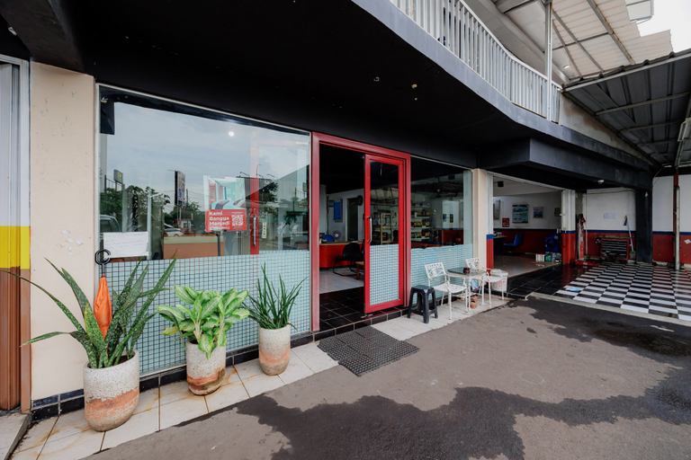 Exterior & Views 2, LaPonca Residence Pondok Cabe Syariah Mitra RedDoorz, Tangerang Selatan