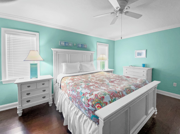 Room 4, Coastal Reflections, Sarasota