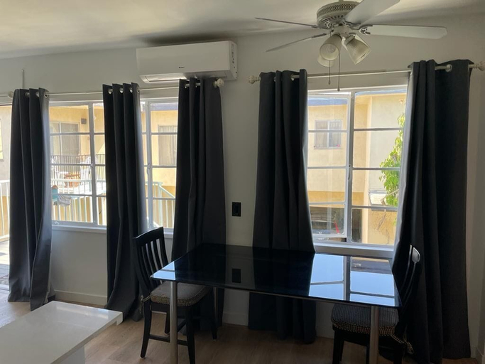 Interior 4, SMA Apartments, Los Angeles