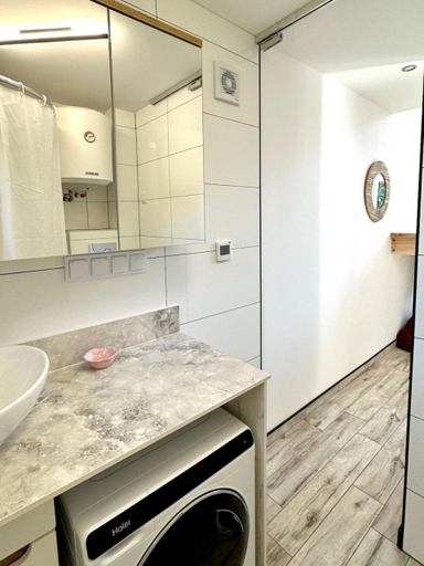 Bathroom 3, Bocian nad Bugiem, Łosice