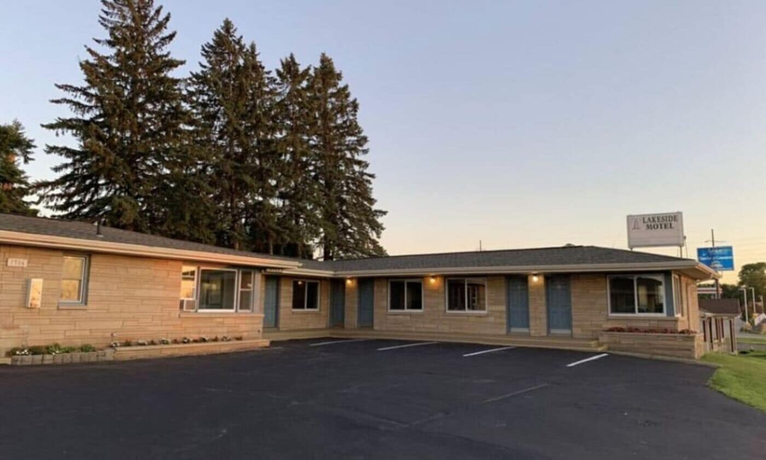 Primary image, Lakeside Motel, Ashland
