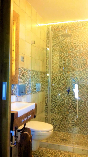 Bathroom 3, Vintage Home Vendeghaz, Miskolci
