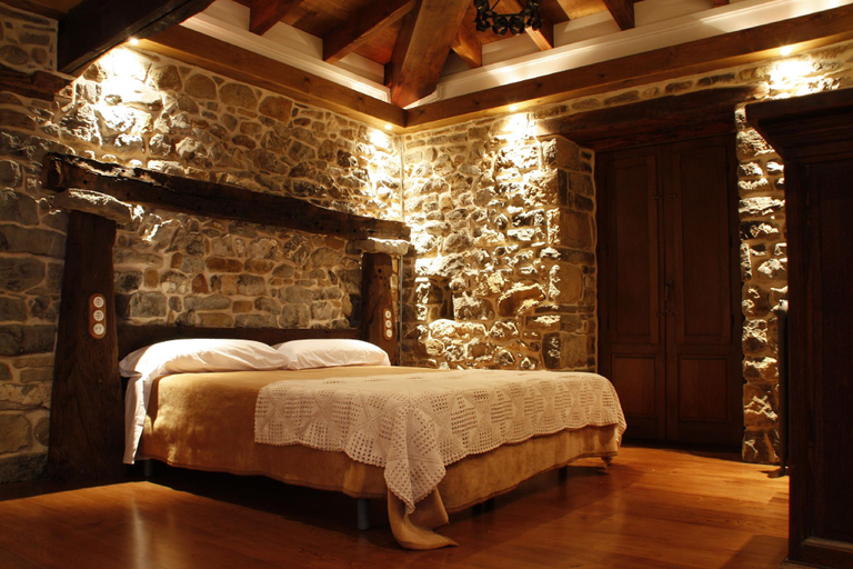 Bedroom 2, Casona de El Castaniu, Asturias