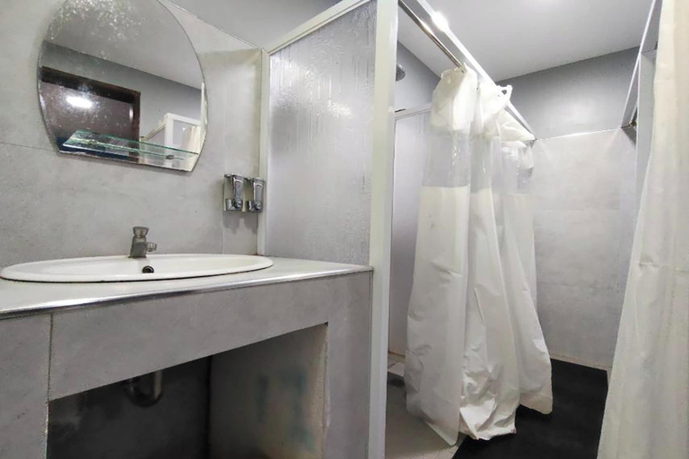 Bathroom 4, Angela's Resort and Leisure Farm Laguna, San Pablo City