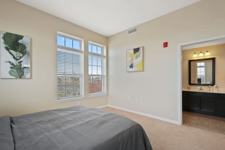 Interior 5, Cozy 3bd, 3BA Downtown Indy, Marion