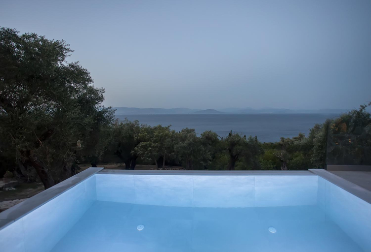Swimming pool 5, oliva e mare luxury suite, Ionian Islands