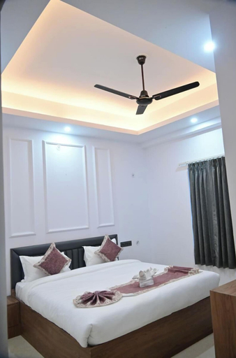 Room 3, The Ravishya Retreat, Faizabad