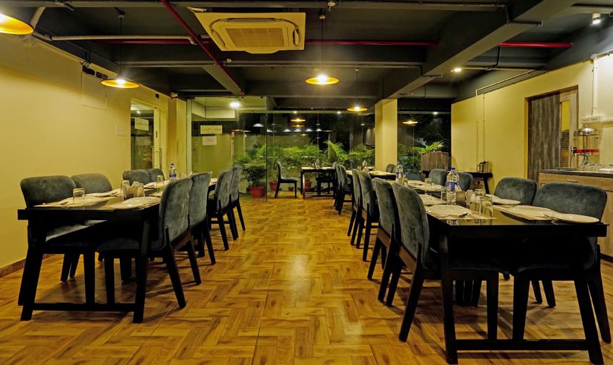 Food & Drinks 4, Hotel Golden Nest, Khordha