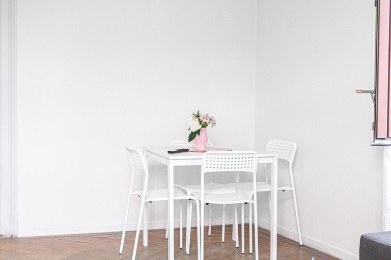 Dining 5, Central Access 2BR Apt Near AKH Hospital, Wien