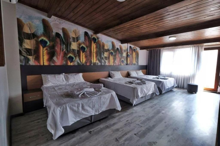 Room 3, Viktoryus Otel, Fatih