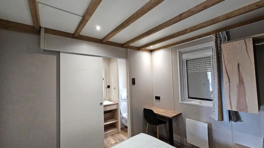Room 2, Coqslitscaux, Seine-Maritime