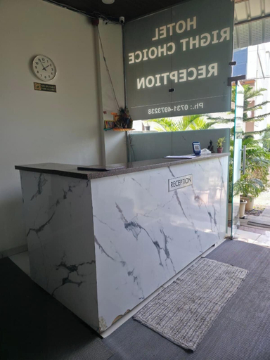 Lobby 1, Hotel Right Choice, Indore