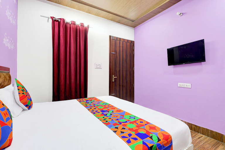 Room 4, Fabhotel Neelkanth, Kanpur Nagar