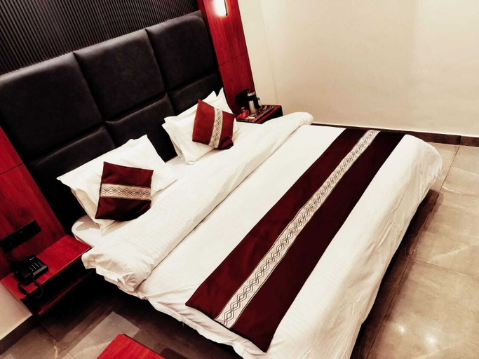 Bedroom 3, Hotel Kerni Palace, Reasi