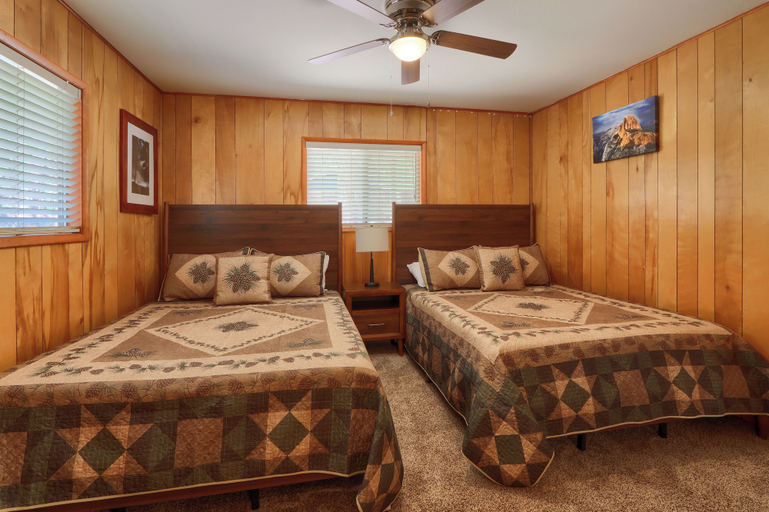 Interior 5, The Redwoods Cabin, Mariposa