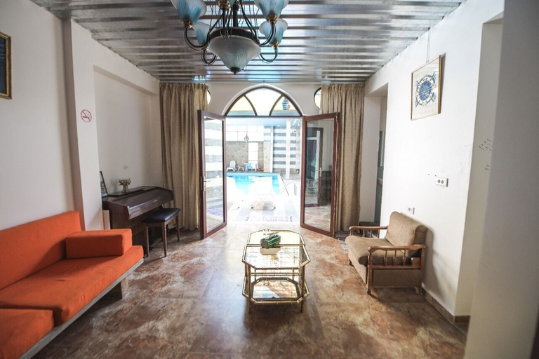 Living area, Lebanon Hostel, Kasrouane