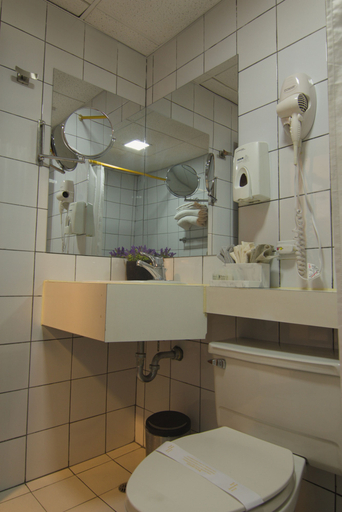 Bathroom 4, Hotel Italia Cuenca - Tranvía Centro y Aeropuerto, Cuenca