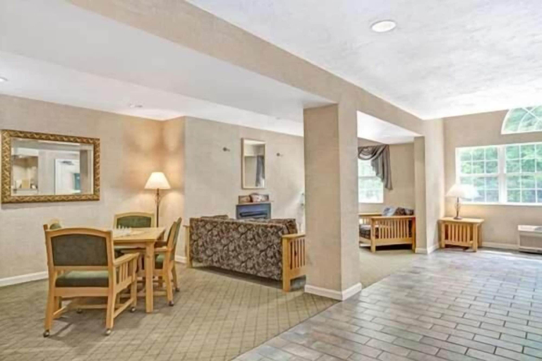Others 3, Sturbridge Plaza Hotel, Worcester