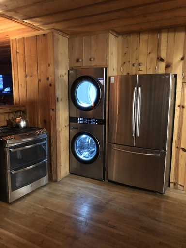 Others 5, Black Oak Lodge, Mariposa
