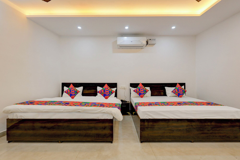 Room 5, Via Rustic Roots, Kanpur Nagar